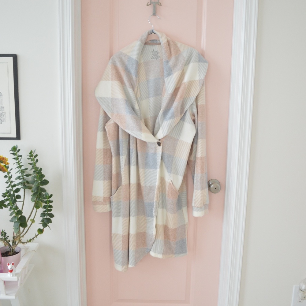 NWOT Pastel Buffalo Plaid Lounge Cardigan